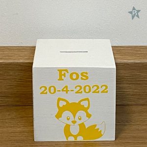 Houten spaarpot met naam en vos