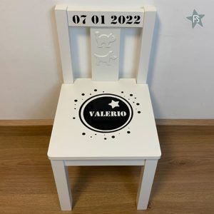 geboortestoeltje met naam en cirkel ster