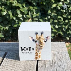 Houten spaarpot giraffe met naam