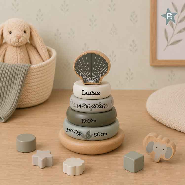 Kraamcadeau met Naam | Label Label stapelringen Olijf ( met naam en geboortegegevens )