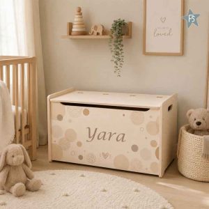 Kraamcadeau met naam | Houten speelgoedkist dots beige met naam | Full coulor